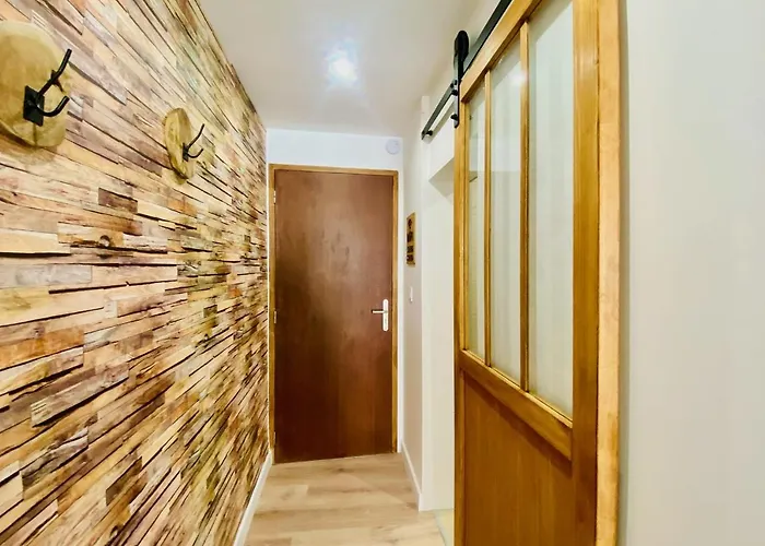 L'escapade Forestiere - Coeur De Avec Terrasse Nîmes