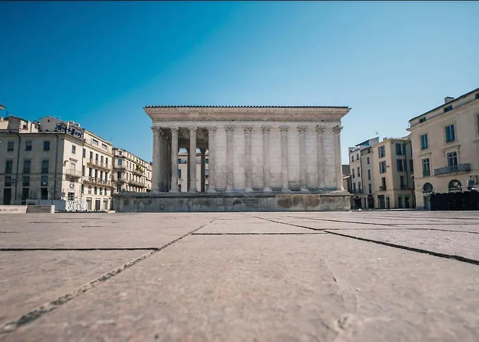 Apartment L'escapade Forestiere - Coeur De Avec Terrasse Nîmes